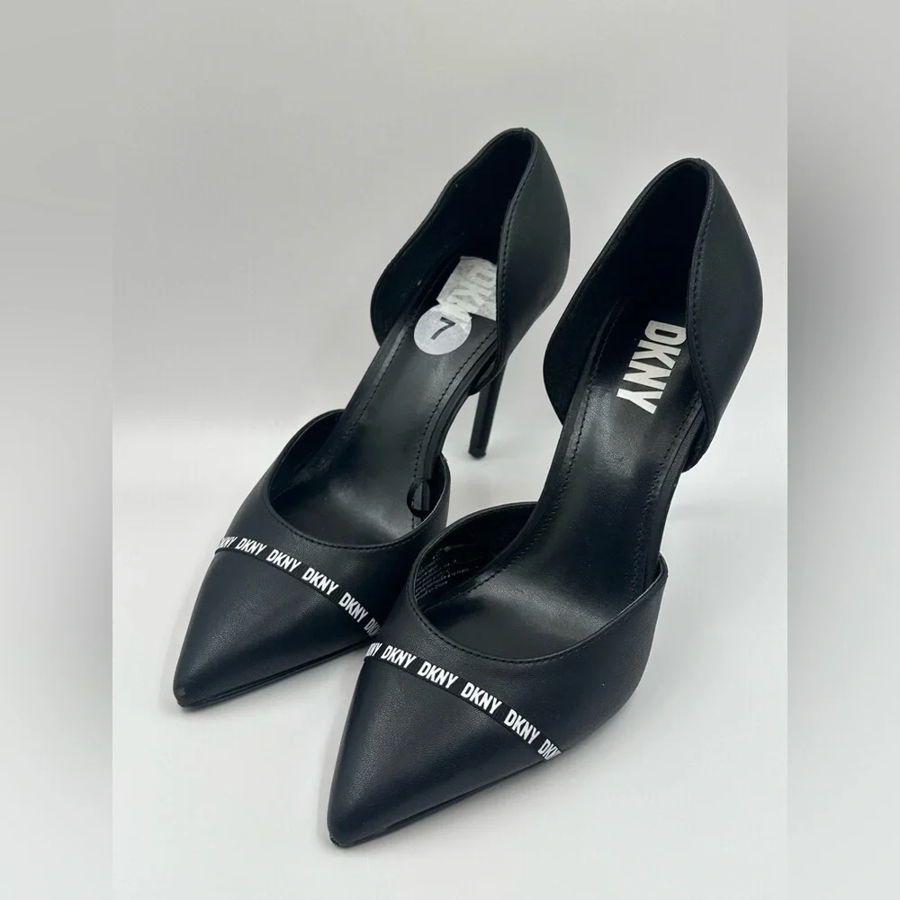 DKNY monogram spell out logo black stiletto 4” heels shoes women’s pumps size 7 - Picture 3 of 10